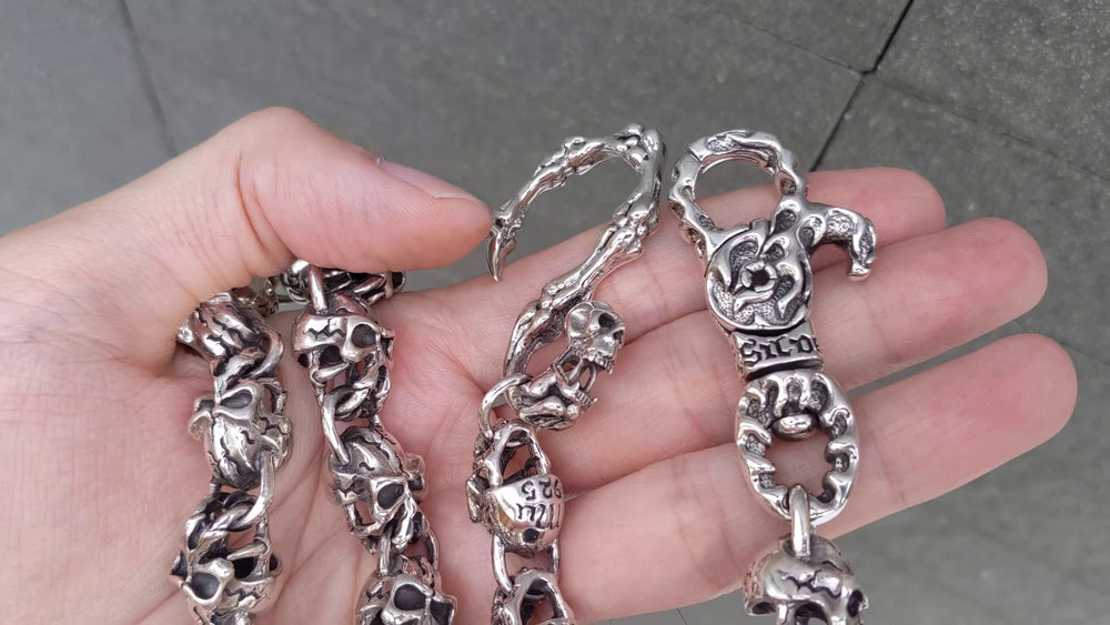 Video della Catena da Portafoglio Teschio del Diavolo: Maglie a Teschio e Chiusura