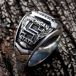1952 Michigan State ring side with S logo