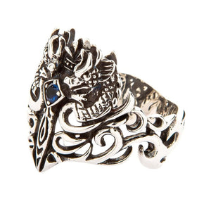 Bague en argent sterling avec dragons celtiques, épée et pierre bleue, face de la bague dragon celtique