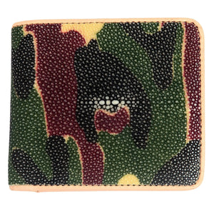 Camouflage Stingray Bifold with Tan Trim showing green, black, burgundy and yellow pattern around the pearl cluster.
