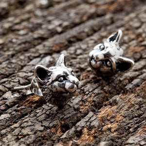 Katthuvud stiftörhängen i sterlingsilver, kattpar i trekvartsvy