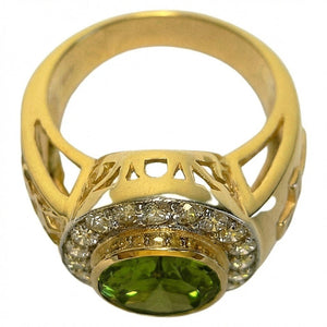 Förgylld biskopsring med peridot och kors, undersidans galleri