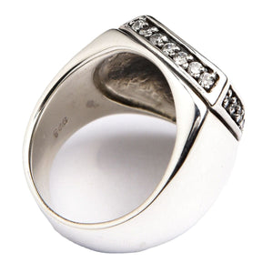 Diamond Fleur-de-Lis schildring van sterling zilver, opening achterzijde en onderkant schild