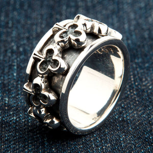 Club Suit Sterling Silver Spinner Ring, club band side
