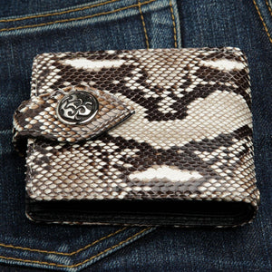 Concho-plånbok i kobraskinn, framsida på denim