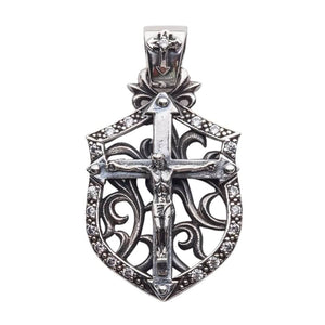 Ciondolo a scudo con crocifisso in argento sterling, parte anteriore dello scudo con crocifisso