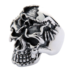 Anello Death Skull in argento sterling, vista angolata
