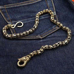 Drachenkralle Brieftaschenkette aus massivem Messing, Messingglieder mit Drachenkralle und S-Haken auf Denim