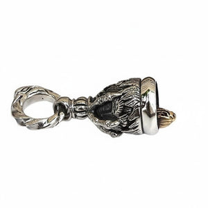 Pendente a campana con artiglio d'aquila in argento sterling, angolazione della base della campana