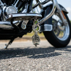 Pendente a campana con artiglio d'aquila in argento sterling, campana su motocicletta