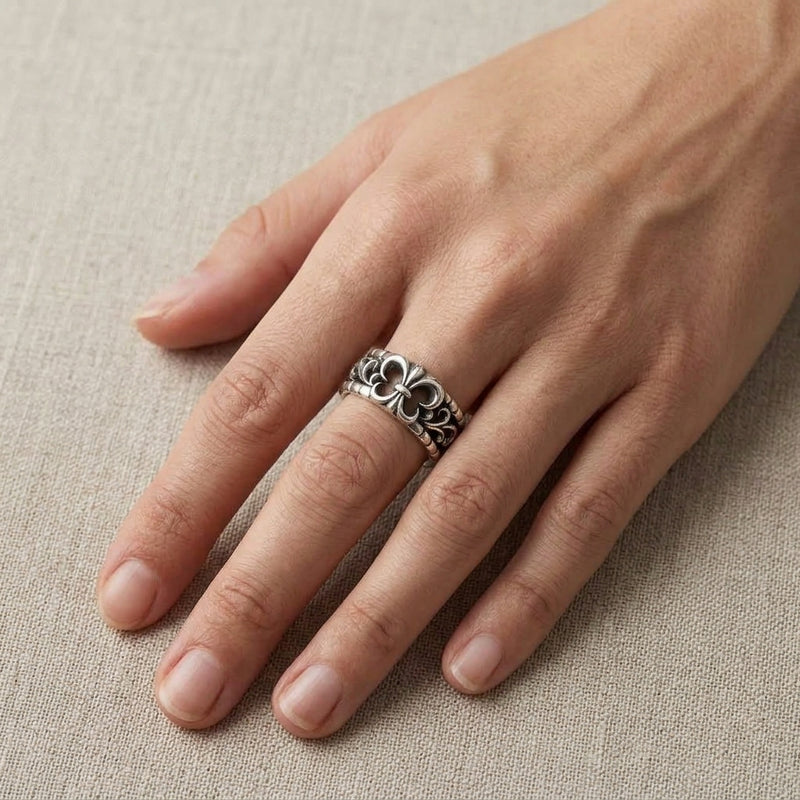 Anneau fleur de lys en argent sterling