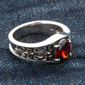 Synthetic Garnet Fleur-de-Lis Sterling Silver Ring, opposite fabric angle