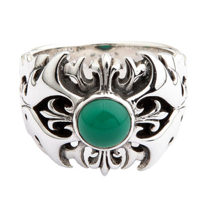 Bague tribale en argent sterling et agate verte, face de la bague avec agate verte