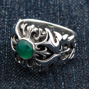 Bague tribale en argent sterling et agate verte, détail de l'épaulement