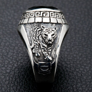 Green Stone Tiger and Dragon Sterling Silver Ring, tiger relief profile