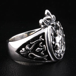 Anillo de caballo y herradura en plata esterlina, lado opuesto del anillo