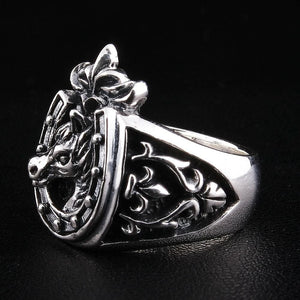 Anillo de caballo y herradura en plata esterlina, perfil lateral del anillo