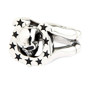 Bikerring med hästsko och dödskalle i sterlingsilver, hästsko och dödskalle från sidan