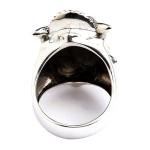 Bague statement masque de démon japonais en argent sterling .925 montrant l'arrière creux de l'anneau
