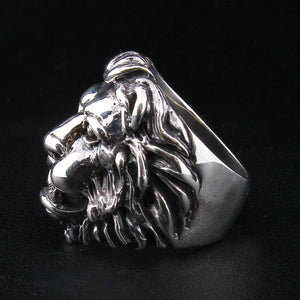 Anillo llamativo de cabeza de león de plata de ley — vista frontal
