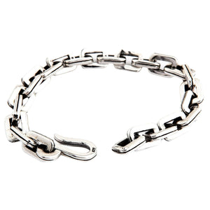 Motorcykelkedja-armband i 925 sterlingsilver, närbild på rektangulära kedjelänkar