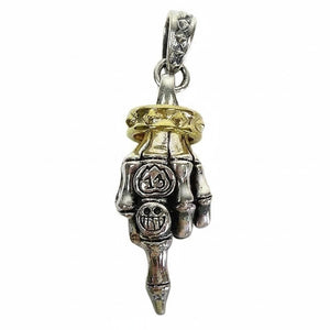 Colgante de mano de esqueleto con número 13 de plata de ley — vista frontal