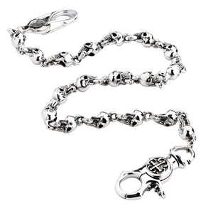 Cadena para cartera Phantom Skull de plata de ley, detalle del cierre de cruz gótica