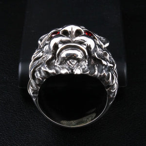 Anillo de león en plata de ley con ojos CZ rojos, interior del anillo
