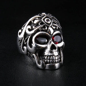 Roman Warrior Garnet-Eye Sterling Silver Skull Ring, ring three quarter right