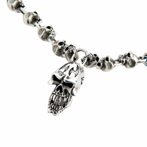 Skull Link Geldbörsenkette aus Sterlingsilber, Verschluss- und Totenkopf-Detail