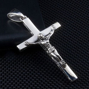 Kleiner Jesus-Kruzifix-Anhänger aus Sterlingsilber, skulptiertes Detail