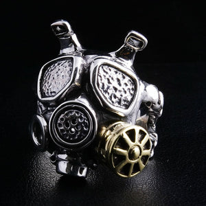 Anillo de máscara de gas steampunk en plata de ley: filtro en vista de tres cuartos