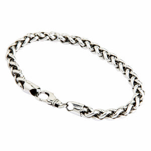 Anello del bracciale in argento con chiusura a moschettone rivolta in avanti.