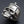 Stitched Skull-ring i 925 sterlingsilver, trekvartsvy från vänster av dödskallens tänder