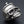 Stitched Skull-ring i 925 sterlingsilver, trekvartsvy från höger av sydd dödskalle