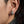Boucles d'oreilles masque de démon tibétain en argent sterling portées à l'oreille
