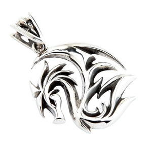 Pendentif loup dragon tribal en argent sterling, vue oblique droite des ajours tribaux