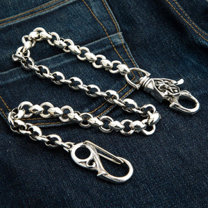 Tribal-Brieftaschenkette aus 925 Sterlingsilber, 23 Zoll, aufgerollte Silberkette mit gravierten Verschlüssen auf Denim