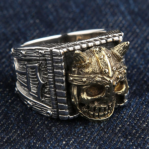 Anel de prata com caveira viking e martelo, caveira viking e martelo direito