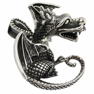 Ciondolo drago alato in argento sterling — vista di tre quarti