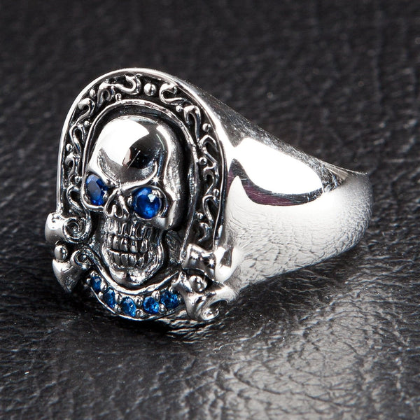 Серебряное дизайнерское кольцо с черепом всадника