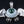 Carica l&#39;immagine nel visualizzatore Galleria, Ciondolo con ali gotiche a bulbo oculare verde in argento sterling
