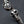 Bracciale rigido in argento con teschio