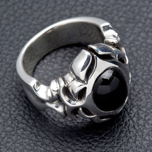 Серебряное этническое кольцо с черным ониксом