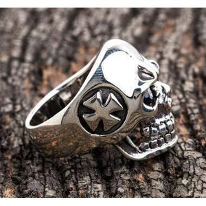 Blue Eyes Skull Silver Rings