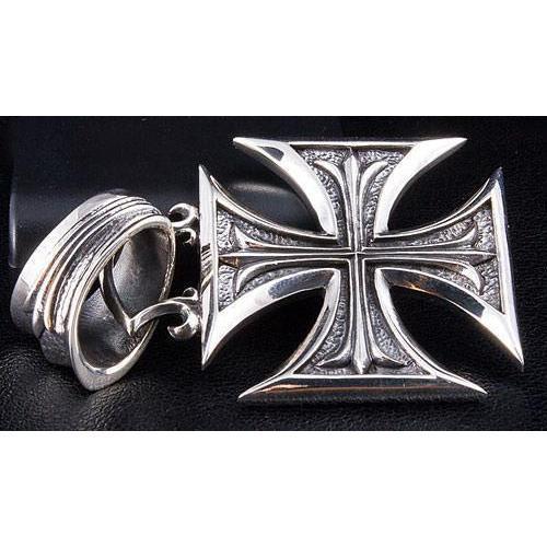 Orecchini a forma di motocicletta fatti a mano in argento Orecchini a forma di motocicletta fatti a mano in argento
