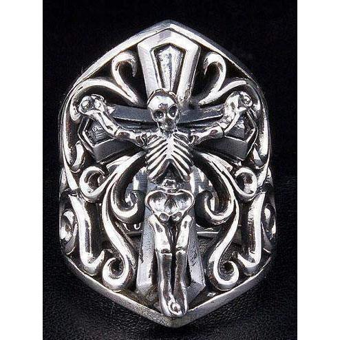 Anillo gótico de calavera con crucifijo de plata esterlina