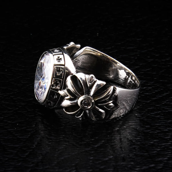 Anello da motociclista con croce in argento con diamanti
