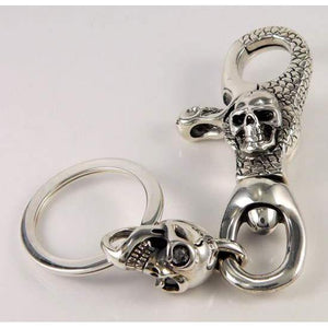 Llavero con calavera de ojos de diamante de plata esterlina