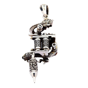 Colgante de ametralladora de tatuaje de calavera de dragón